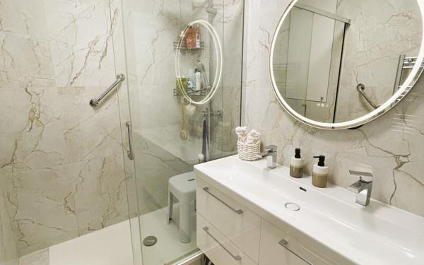 Appartement à vendre    4 pièces • 73,60 m2 Antony