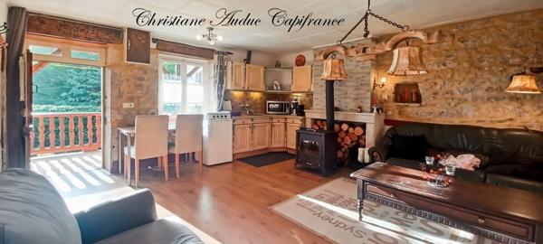 Entre Cluny et Charolles, ensemble immobilier avec 3 gîtes, d'une surface de 190 m², sur terrain de 6 000 m²