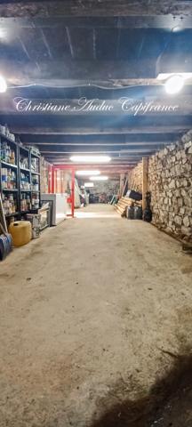 Entre Cluny et Charolles, ensemble immobilier avec 3 gîtes, d'une surface de 190 m², sur terrain de 6 000 m²