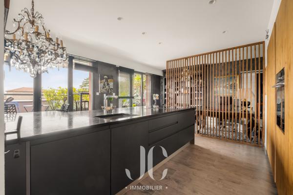 PENTHOUSE D'EXCEPTION – L'ESPRIT D'UNE VILLA SUR LE TOIT AU CŒUR DU VILLAGE