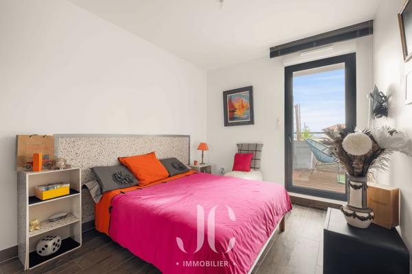 PENTHOUSE D'EXCEPTION – L'ESPRIT D'UNE VILLA SUR LE TOIT AU CŒUR DU VILLAGE