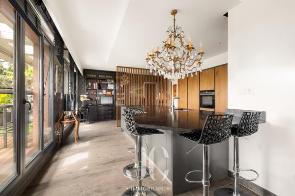 PENTHOUSE D'EXCEPTION – L'ESPRIT D'UNE VILLA SUR LE TOIT AU CŒUR DU VILLAGE