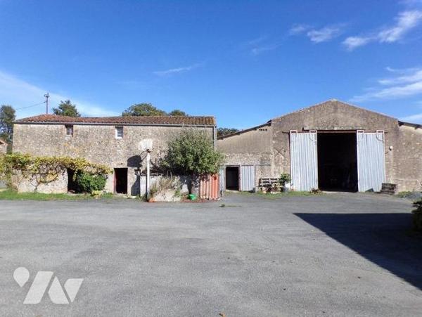 Le Puy Saint Bonnet , Maison + Gîtes