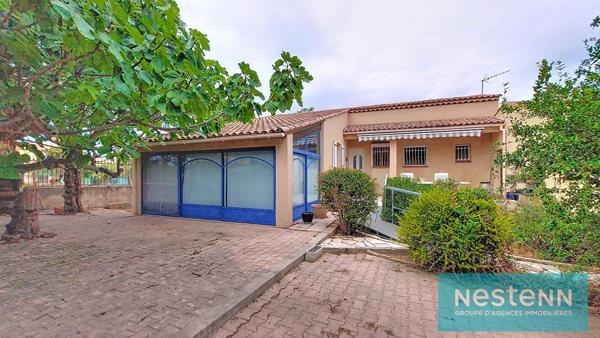 Istres centre ville, maison de plain-pied, T4, 3 chambres, non mitoyenne, en impasse, jardin et garage de 38m²