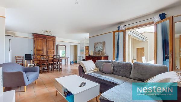 Istres centre ville, maison de plain-pied, T4, 3 chambres, non mitoyenne, en impasse, jardin et garage de 38m²