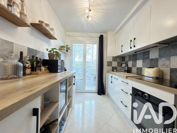 Appartement à vendre 3 pièces 61 m² Peyrolles-en-Provence