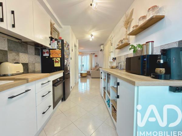 Appartement à vendre 3 pièces 61 m² Peyrolles-en-Provence