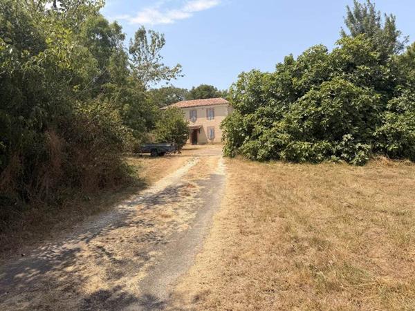Maison 170 000 € Pavie 7 p 443 m² DPE