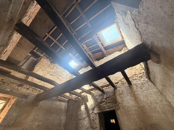 Maison 170 000 € Pavie 7 p 443 m² DPE