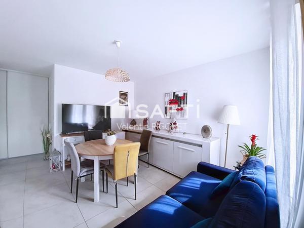 Grand Studio Récent (2025) 30m² avec garage 16m²