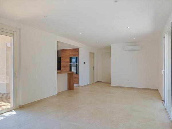 Maison 334 900 € Florensac 4 p 90 m² DPE B