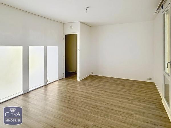 Appartement à vendre 3 pièces 57.3m² Saint-Quentin (02100)