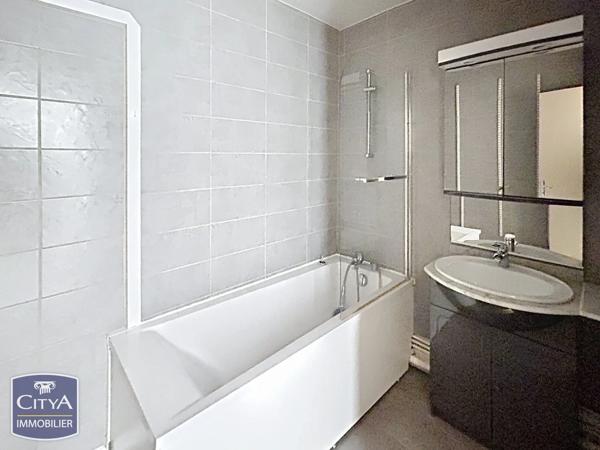 Appartement à vendre 3 pièces 57.3m² Saint-Quentin (02100)