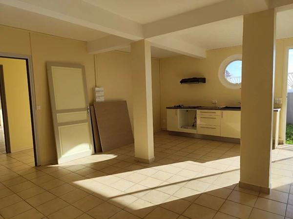 Location Appartement 2 pièces 50 m2 à Schœlcher