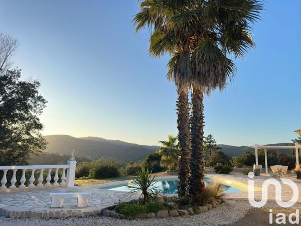 Maison 4 pièces de 105 m² à Montauroux (83440)