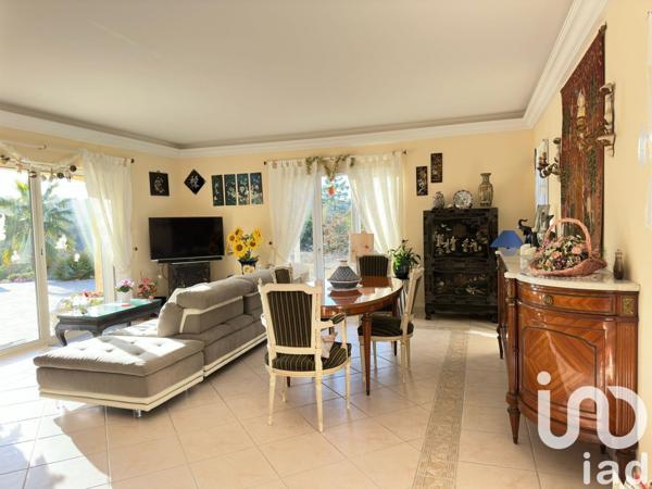 Maison 4 pièces de 105 m² à Montauroux (83440)