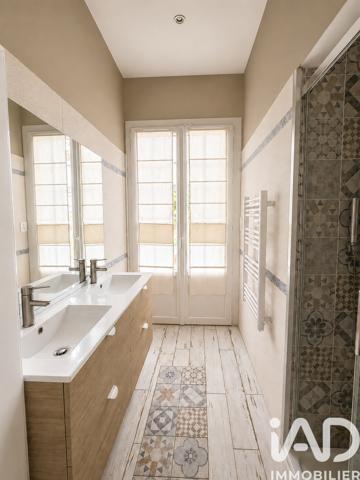 Maison à vendre 8 pièces 214 m² Cadaujac