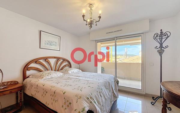Appartement à vendre    4 pièces • 104 m2 Sainte-Maxime