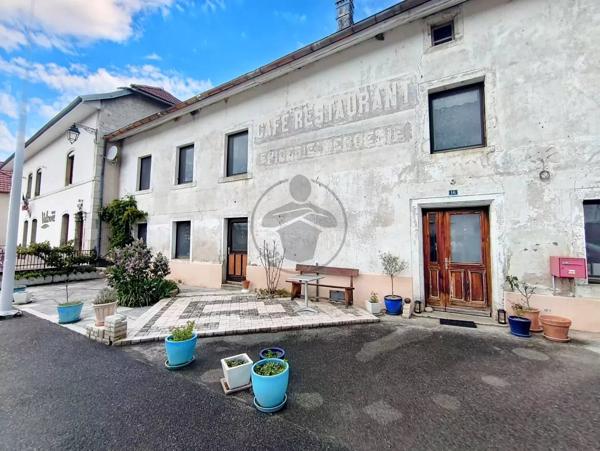 Vente                                                      Maison de village
                        
                     6 pièces                      188 m2                     à Valonne