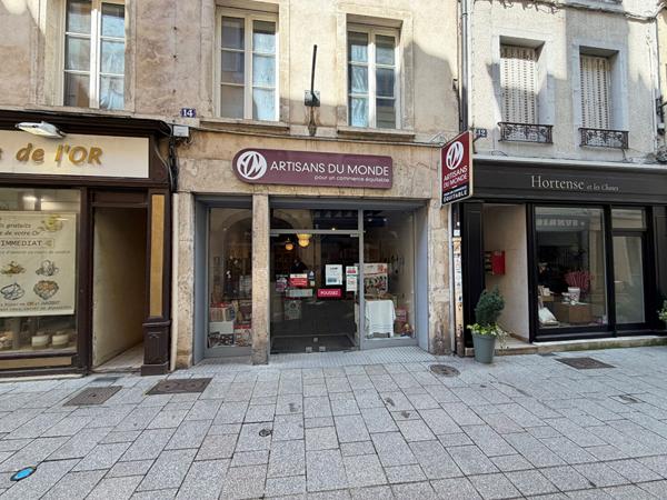 Local commercial Chalon Sur Saone 84 m2