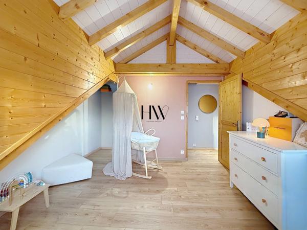 Maison de village à vendre - rénovée avec grande terrasse – Cœur de Feigères