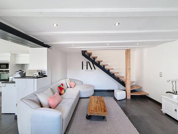 Maison de village à vendre - rénovée avec grande terrasse – Cœur de Feigères