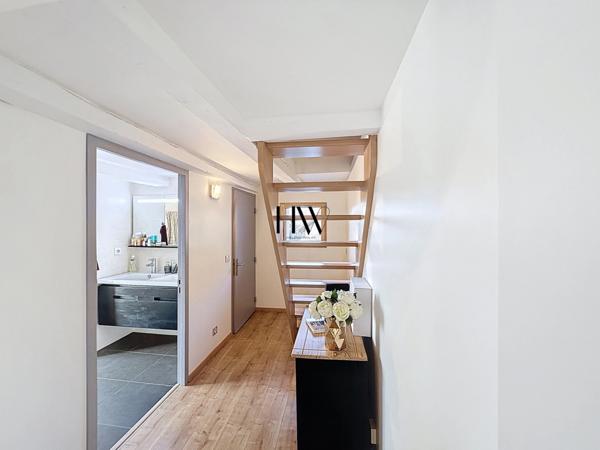 Maison de village à vendre - rénovée avec grande terrasse – Cœur de Feigères