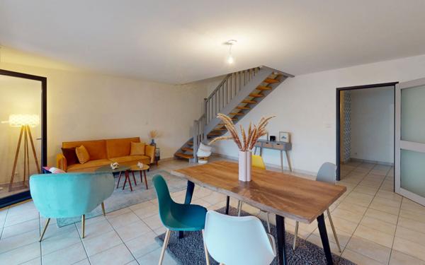 Appartement à vendre    4 pièces • 103 m2 Baraqueville