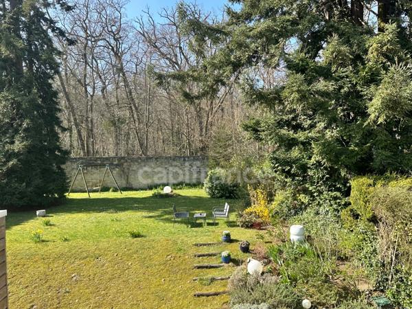 Maison à vendre 7 pièces LE MESNIL LE ROI (78)
