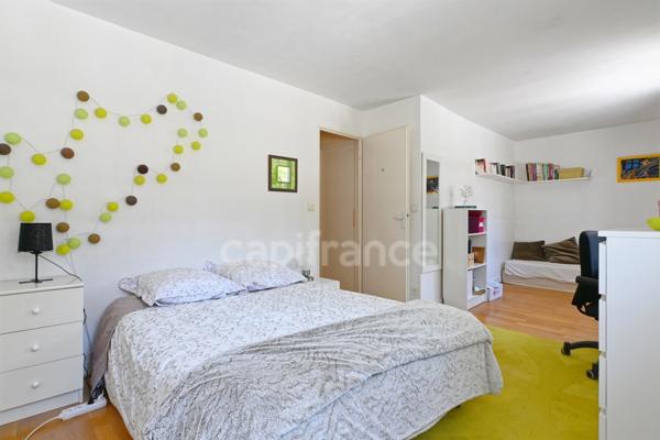 Maison à vendre 7 pièces LE MESNIL LE ROI (78)