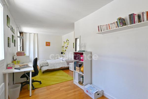 Maison à vendre 7 pièces LE MESNIL LE ROI (78)