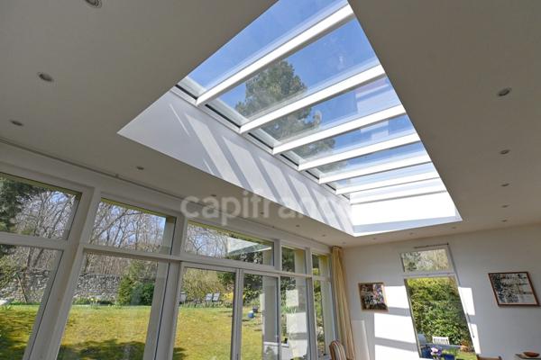 Maison à vendre 7 pièces LE MESNIL LE ROI (78)