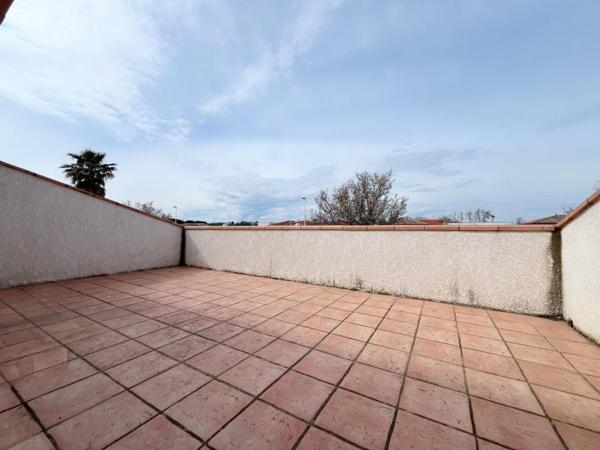 Magnifique maison en R+1 de 190 m²  comprenant 6 chambres sur un terrain 3 faces de 450 m² dans un secteur calme