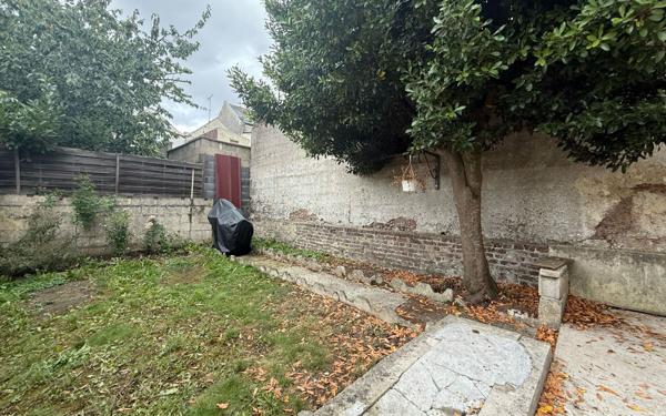 Maison à vendre    3 pièces • 80 m2 Saint-Quentin