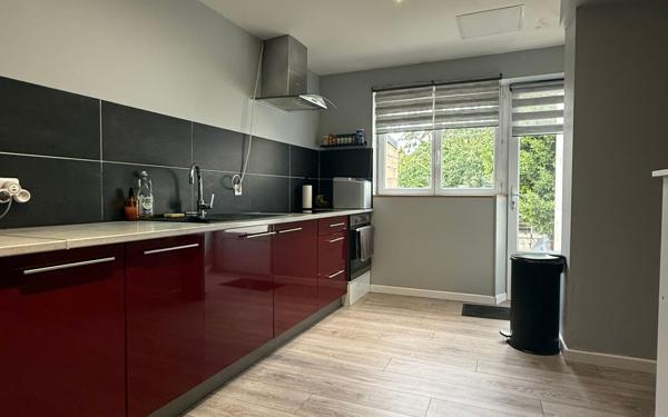 Maison à vendre    3 pièces • 80 m2 Saint-Quentin