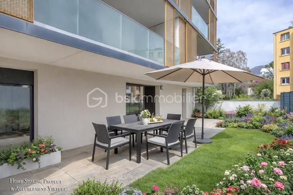 GRENOBLE 38100- Av Marcelin Berthelot "LES TERRASSES DE NOTRE DAME"

Dans Résidence récente de 2018, venez découvrir ce beau T4 de 78M²situé au rez- de- chaussée+ Terrasse de 39M² avec jardin de 40M²
En très bon état, l'appartement est prêt à vivre : Idéal pour une famille, un couple ou des séniors.

Fonctionnel et très bien entretenu, il se compose :
-Une entrée avec rangements
-Une pièce de vie lumineuse avec cuisine équipée ouverte, donnant sur la terrasse
-Trois chambres, dont une chambre parentale avec sa salle d'eau
-Cellier
-Une salle de bains, toilette séparé

Ce qu'on aime :
-Résidence Récente et sécurisée
-Copropriété paisible et familiale
-Pas de travaux à prévoir
-Volets roulants électriques
-Double vitrage
-Chauffage collectif
-Fibre optique
-Commerces, écoles, tram

- Un garage en sous-sol est proposé en sus du prix.

Envie de le découvrir ?
Contactez- moi dès maintenant pour organiser une visite et laissez vous séduire par ce bien.