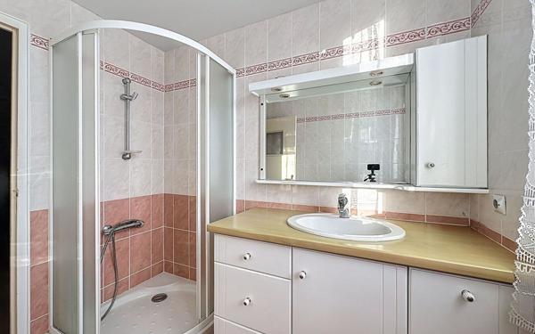 Maison à vendre    6 pièces •  Plabennec