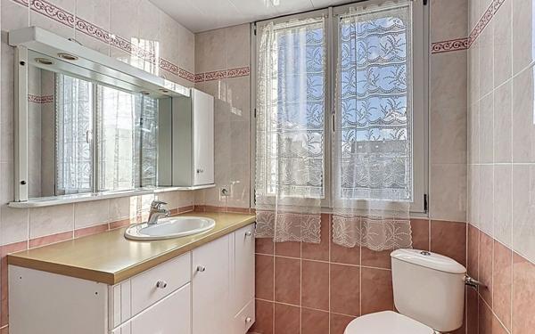 Maison à vendre    6 pièces •  Plabennec