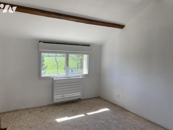 Pavillon traditionnel sur sous-sol