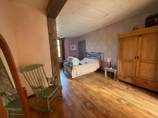 Maison de village 150m2 La Celle Dunoise 149000€!