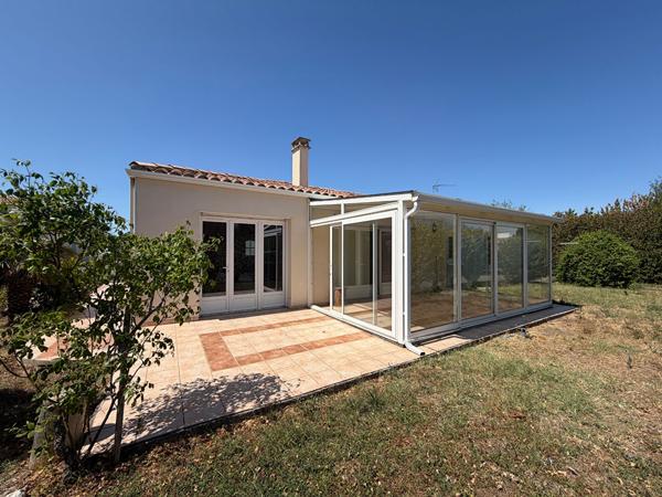EXCLUSIVITÉ : A 2 min au Nord de Rochefort : Breuil-Magné Maison plain-pied, 3 chambres, garage, jardin