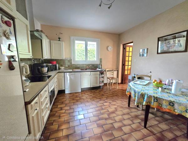 Maison traditionnelle avec piscine à vendre à Fos-sur-Mer – 4 chambres et terrain de 750 m²