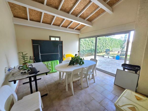 Maison traditionnelle avec piscine à vendre à Fos-sur-Mer – 4 chambres et terrain de 750 m²