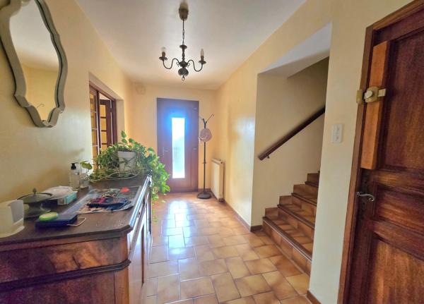 Maison traditionnelle avec piscine à vendre à Fos-sur-Mer – 4 chambres et terrain de 750 m²