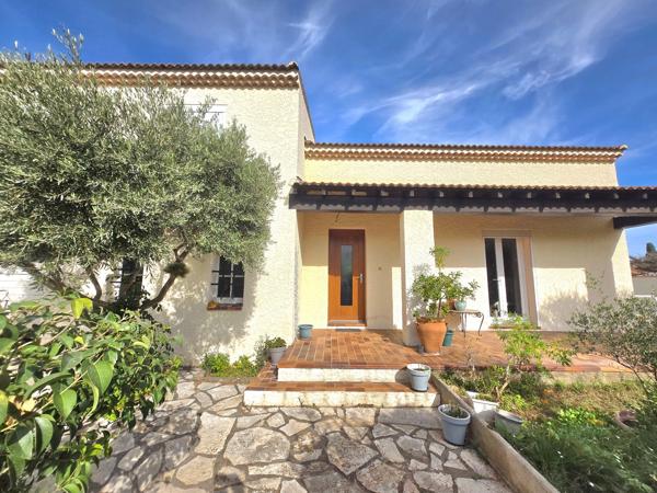 Maison traditionnelle avec piscine à vendre à Fos-sur-Mer – 4 chambres et terrain de 750 m²