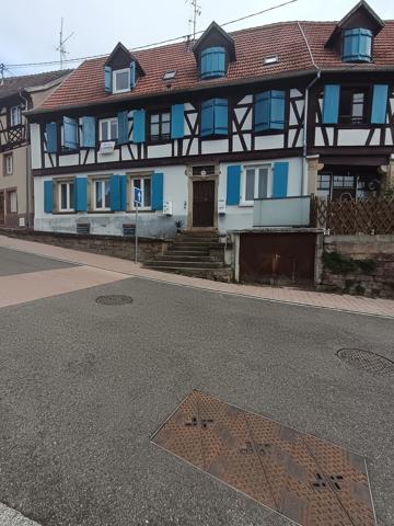 TRIPLEX 4 PIECES AVEC BALCON CENTRE DE WASSELONNE