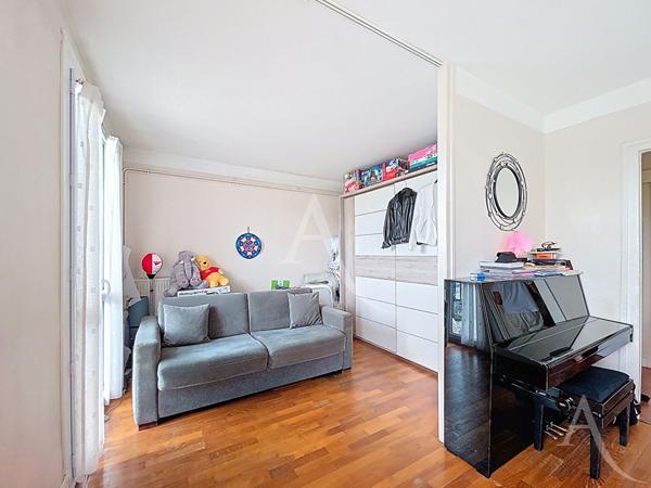 Bel appartement vue Seine, centre ville Mantes La Jolie 2 pièces