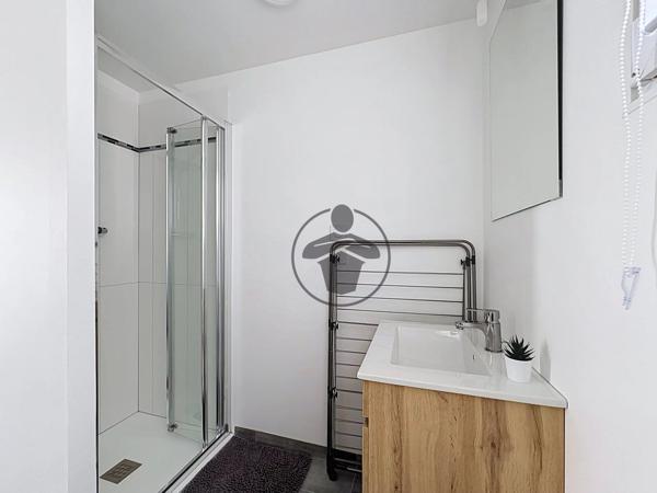 Location                                                      Appartement
                        
                     1 pièces                      16 m2                     à Saint-Quentin