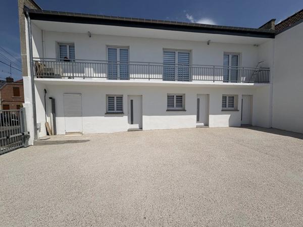 Location                                                      Appartement
                        
                     1 pièces                      16 m2                     à Saint-Quentin