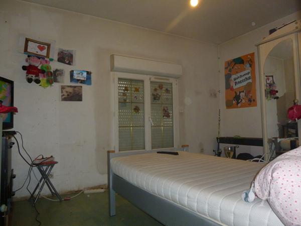 Maison Chaumes En Retz 7 pièce(s) deux garages et dépendances